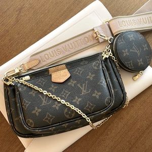 LV Multi Pochette Accessoires